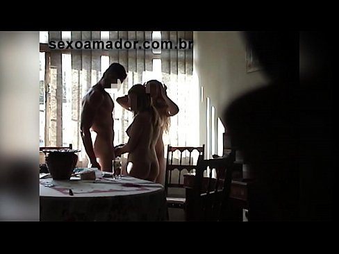 ❤️ Sexvenner inviterer en gigantisk mann og en trekant med seg Porno ved no.epicpornvideos-com.ru ❌️❤